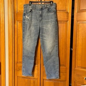 American Eagle Mom Jeans